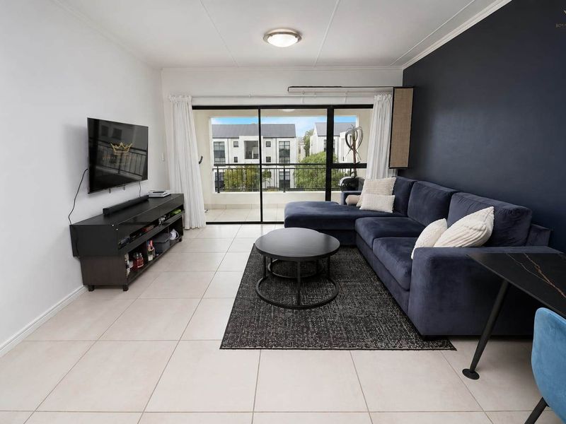 North Facing Two Bedroom Apartment in the Middle of De Velde - Photo 4