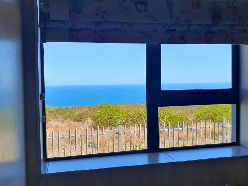 Tranquil Coastal Retreat with Lifestyle Benefits - Photo 9