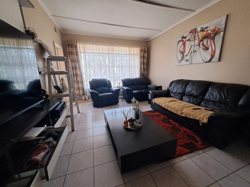 Apartment in Vanderbijlpark - Photo 9