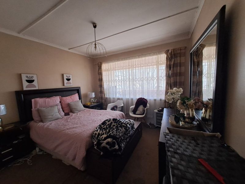 Apartment in Vanderbijlpark - Photo 3
