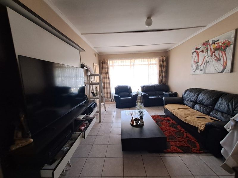Apartment in Vanderbijlpark - Photo 7