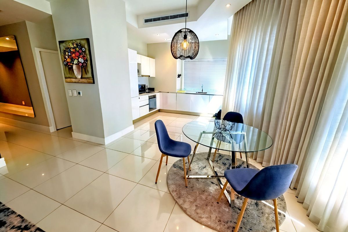 Stunning Furnished 2 Bed 2 Bath at The Pullman — Lion's Head & Ocean Views - Photo 3