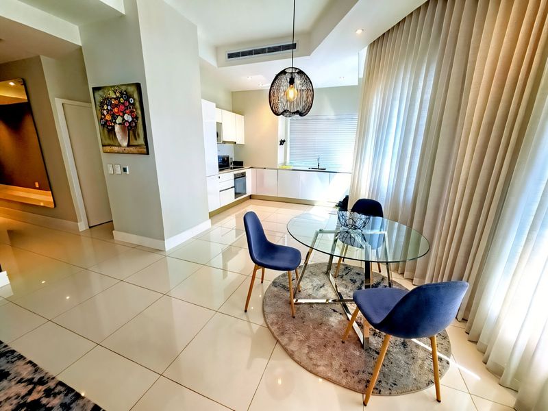Stunning Furnished 2 Bed 2 Bath at The Pullman — Lion's Head & Ocean Views - Photo 3