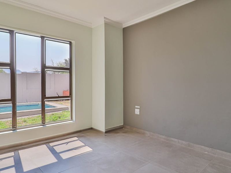 RENTAL HOUSE IN LA CAMARGUE  COUNTRY ESTATE - Photo 5