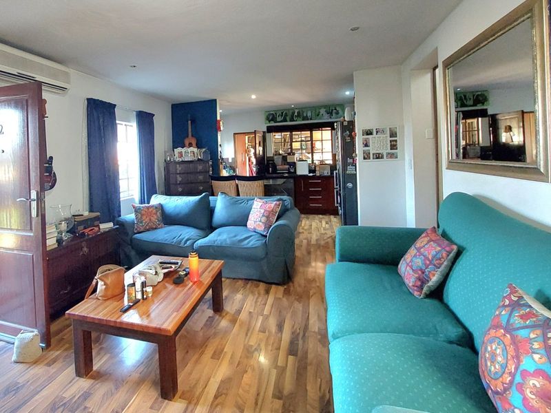 SOLE MANDATE!  Modern Gem in Brits Central – Stylish Estate Living at Its Best - Photo 5