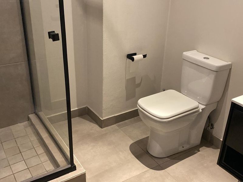 1 bedroom and 1 bathroom available for rental! - Photo 7