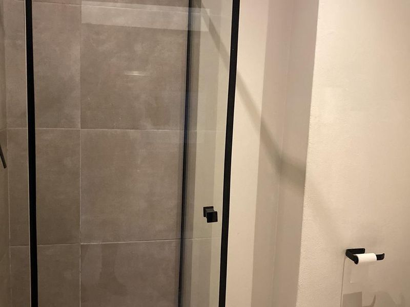 1 bedroom and 1 bathroom available for rental! - Photo 8