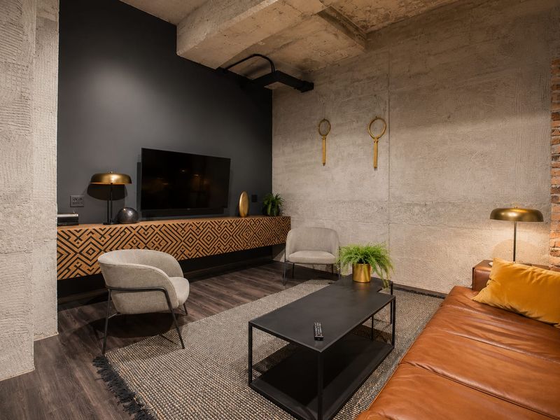 Fully Furnished Studio Apartment to Rent in Sandton - Photo 3