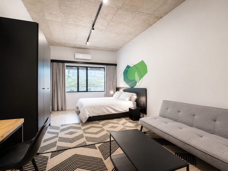Fully Furnished Studio Apartment to Rent in Sandton - Photo 5