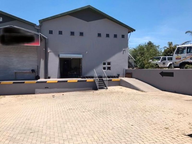 256 SQUARE METERS COMMERCIAL BUSINESS PROPERTY FOR RENTAL - Photo 2