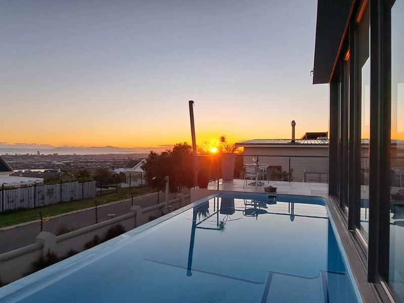 Spectacular Fairhaven Retreat, 2 Bedrooms - Photo 4