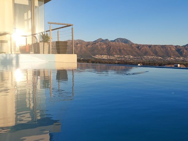 Spectacular Fairhaven Retreat, 2 Bedrooms - Photo 3