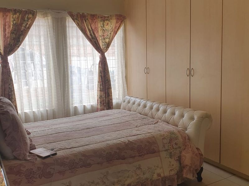 For Sale – Modern 3-Bedroom Townhouse in a Secure Estate - Photo 6