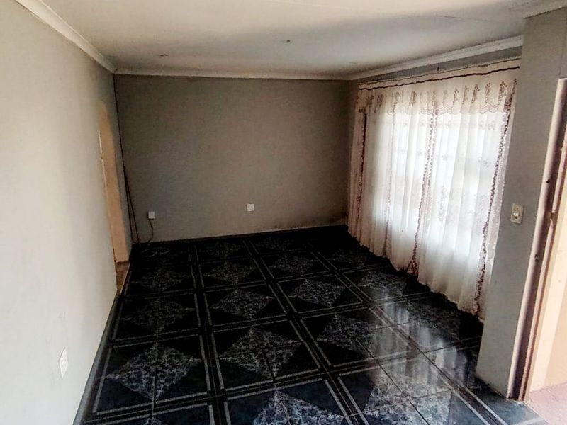 3 Bedroom House for Sale in Mdantsane - Photo 7