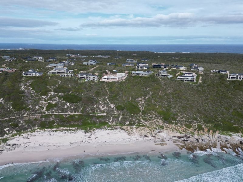Romansbaai Stands for Sale - Beautiful sea and mountain views from the most upmarket area in Gansbaai. - Photo 4