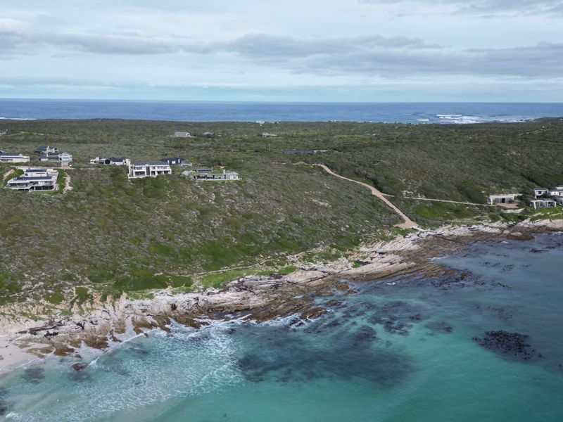 Romansbaai Stands for Sale - Beautiful sea and mountain views from the most upmarket area in Gansbaai. - Photo 5