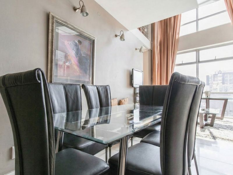 Fully Furnished 3-Bed, 3-Bath Apartment in Hydro Park, Sandown - Photo 4