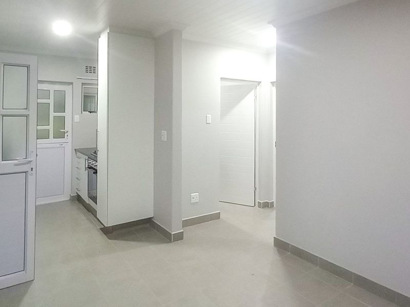 To Rent - Brand-New 2-Bedroom Townhouse – Modern Living at Its Best - Photo 3