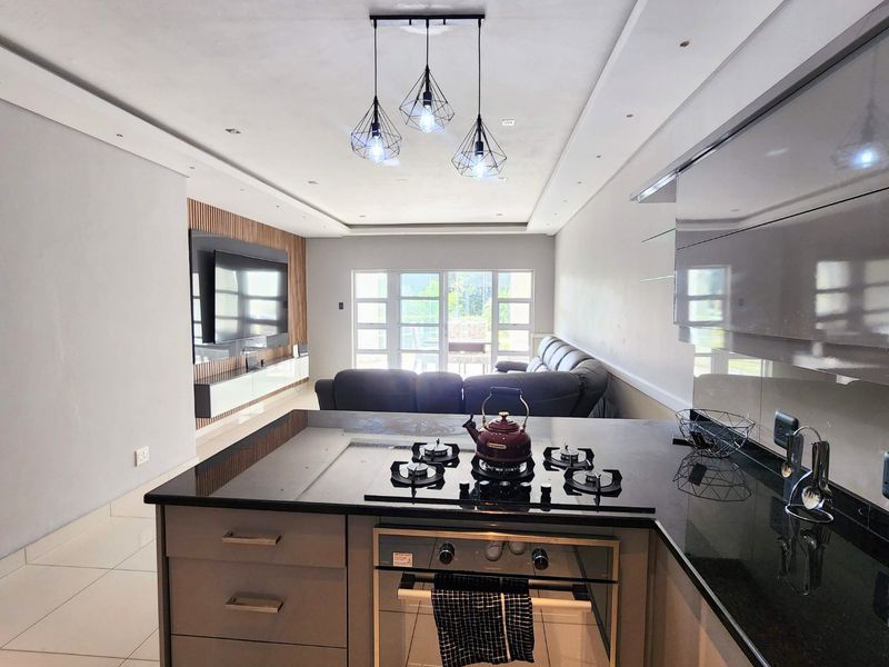 Ilala Ridge Estate - Newly renovated garden unit with modern finishes in this sought-after gated community in La Lucia - Available  1st of August - Photo 8