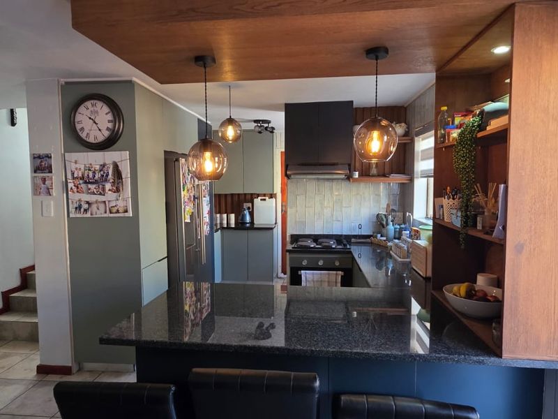 Modern Family Living in a Prime Location Next to the Cable Way - Photo 7