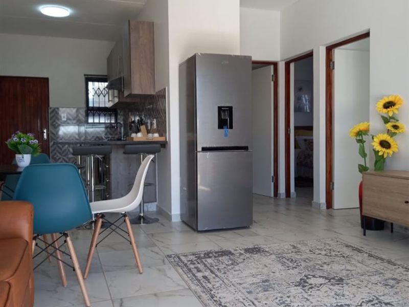 Two bedrooms and one full bathroom - Photo 7