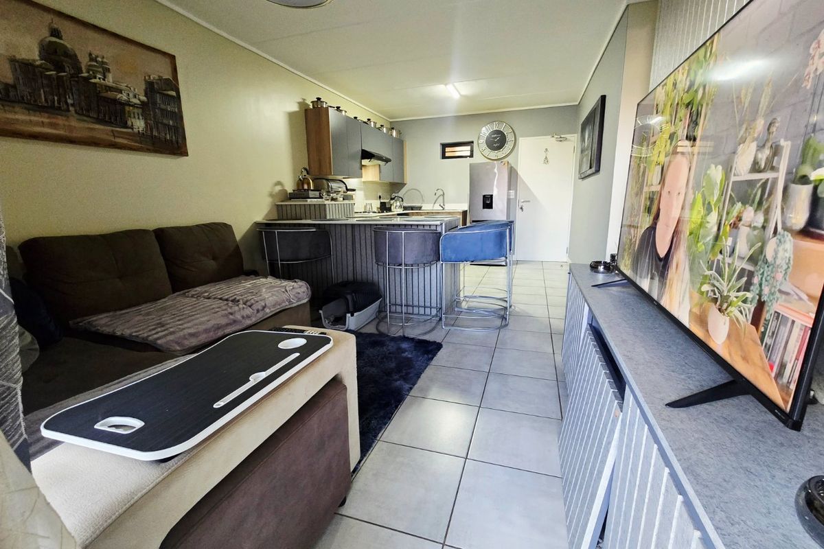 Modern 2-Bedroom Ground Floor Apartment for Rent in Green Park Lifestyle Estate  - Photo 4