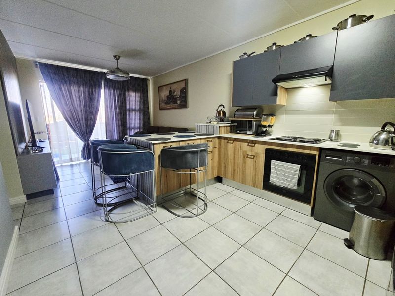 Modern 2-Bedroom Ground Floor Apartment for Rent in Green Park Lifestyle Estate  - Photo 1
