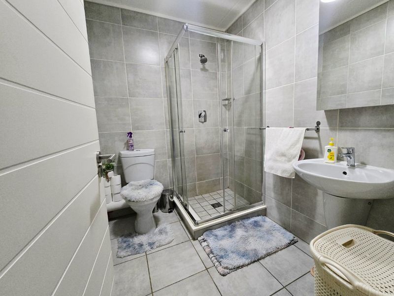 Modern 2-Bedroom Ground Floor Apartment for Rent in Green Park Lifestyle Estate  - Photo 7