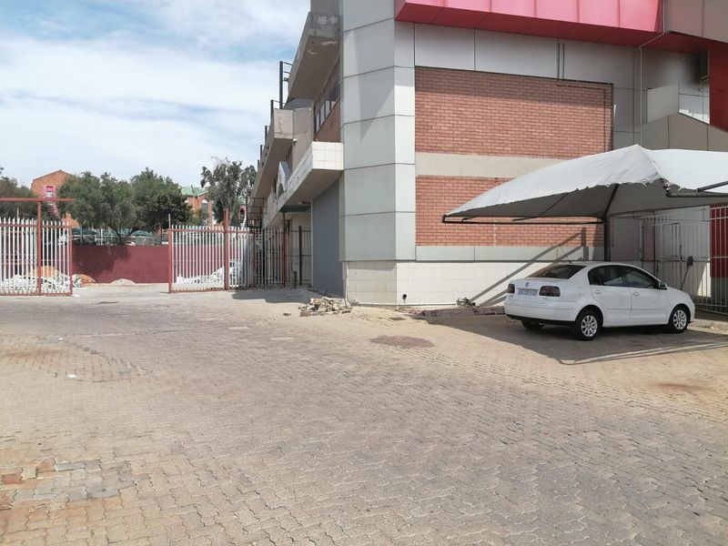 500 SQUARE METERS COMMERCIAL BUSINESS PROPERTY FOR RENTAL - Photo 2