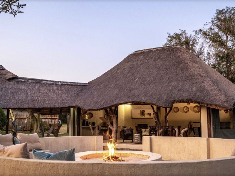 Luxury Boutique Safari Lodge | 380ha Private Game Farm | Turnkey Investment Opportunity - Photo 4