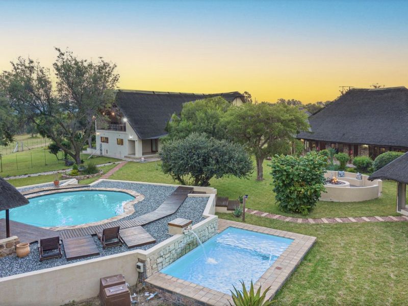Luxury Boutique Safari Lodge | 380ha Private Game Farm | Turnkey Investment Opportunity - Photo 2