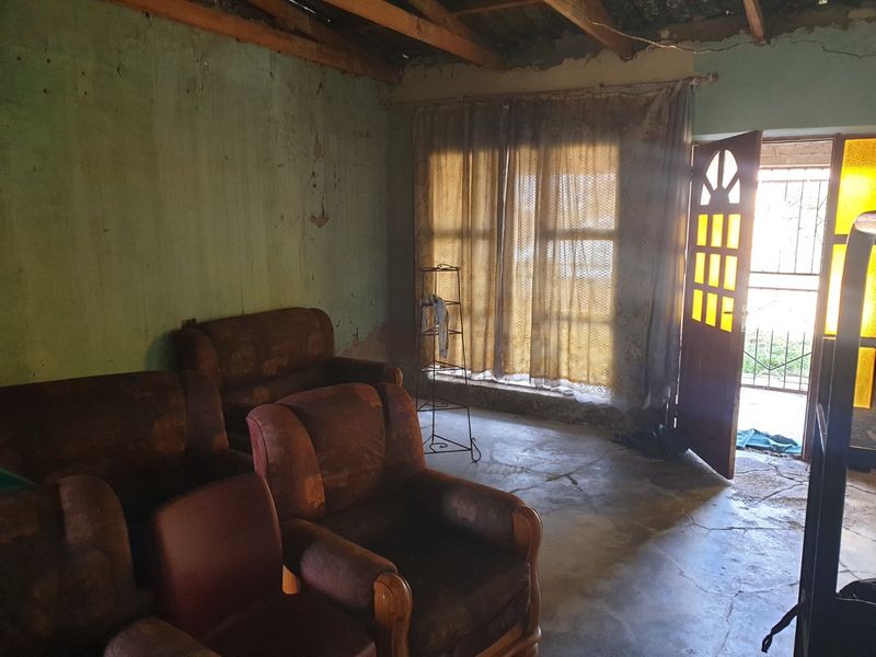 2 bedroom house in Botshabelo - Photo 5