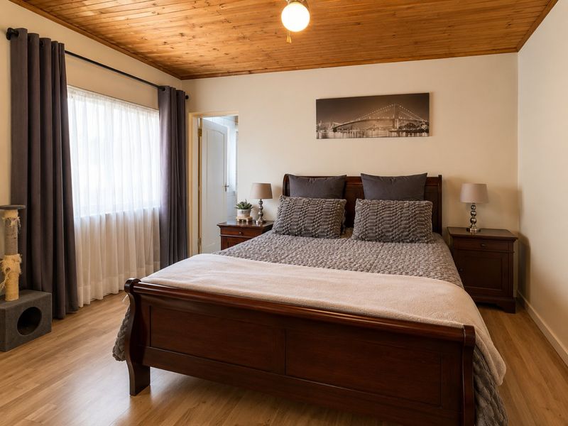 Spacious family home with pool in Klopperpark - Photo 10