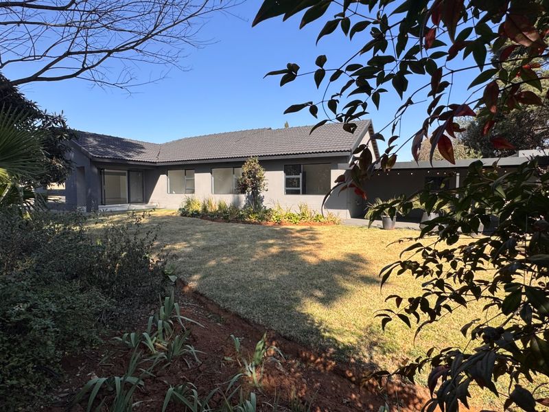 Top-tier four bedroom, three bathroom home in Risiville - Photo 7