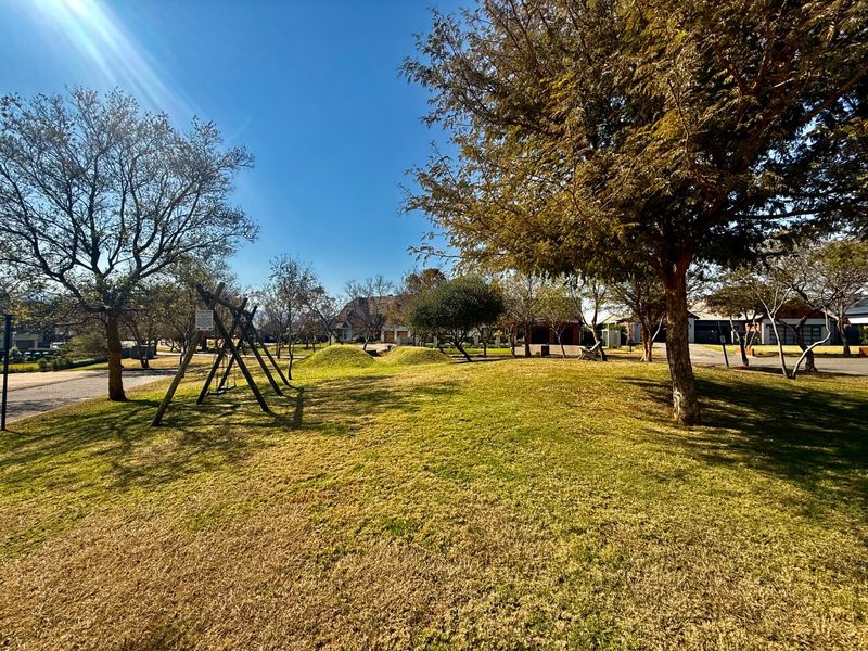 Prime 935m2 Vacant Stand in Prestigious Landsmeer Equestrian Estate - Photo 10