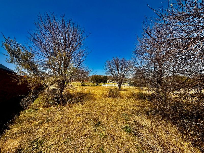 Prime 935m2 Vacant Stand in Prestigious Landsmeer Equestrian Estate - Photo 1