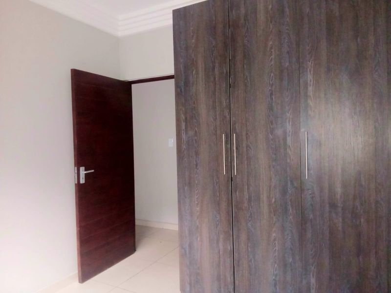3 Bedroom 2 bathroom ground floor unit available For Sale in Eveleigh, Boksburg - Photo 4