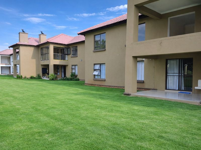 Modern 2-Bedroom Ground Floor Townhouse to Rent in Comet, Boksburg - Photo 4