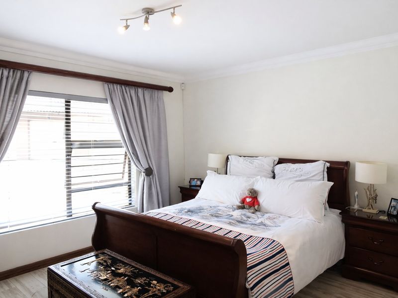 Modern 2-Bedroom Ground Floor Townhouse to Rent in Comet, Boksburg - Photo 9
