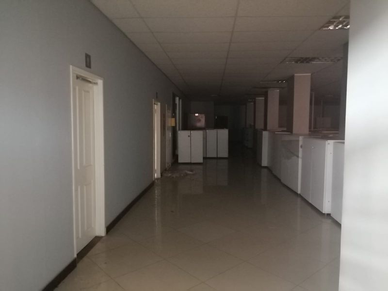 1200 SQUARE METERS COMMERCIAL BUSINESS PROPERTY FOR RENTAL - Photo 4
