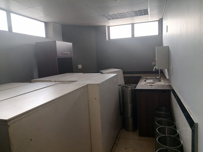 1200 SQUARE METERS COMMERCIAL BUSINESS PROPERTY FOR RENTAL - Photo 7