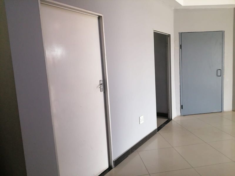 1100 SQUARE METERS COMMERCIAL BUSINESS PROPERTY FOR RENTAL - Photo 9