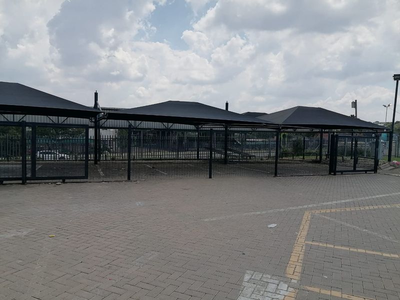 300 SQUARE METERS COMMERCIAL BUSINESS PROPERTY FOR RENTAL - Photo 8