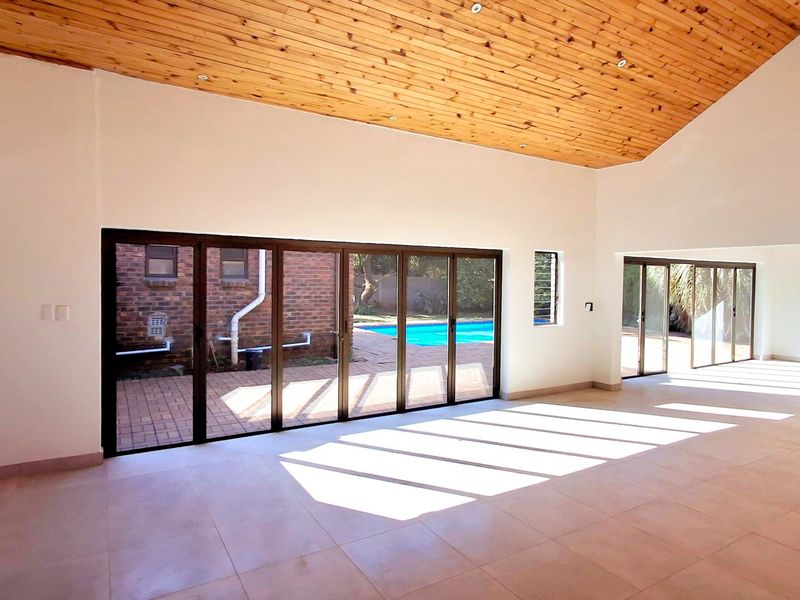 Revamped 3-Bedroom, 2-Bathroom Family Home with Exceptional Entertainment Area - Photo 3