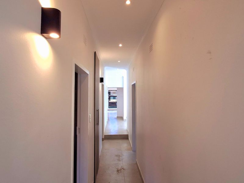 Revamped 3-Bedroom, 2-Bathroom Family Home with Exceptional Entertainment Area - Photo 4