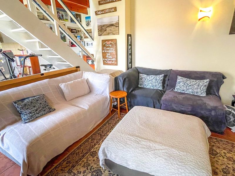 Stylish Home for Rent in Prime Location in Gonubie Close to the Sea with added Bonuses.  - Photo 9