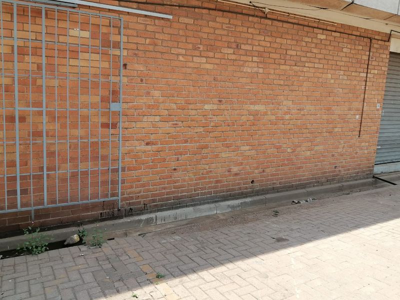 250 SQUARE METERS COMMERCIAL BUSINESS PROPERTY FOR RENTAL - Photo 2