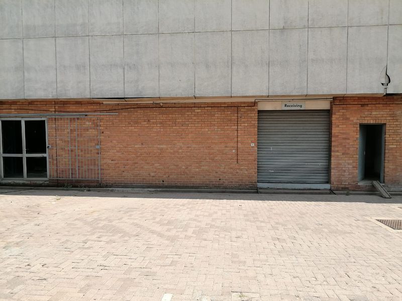 250 SQUARE METERS COMMERCIAL BUSINESS PROPERTY FOR RENTAL - Photo 1
