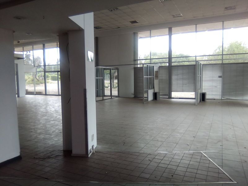 450 SQUARE METERS COMMERCIAL BUSINESS PROPERTY FOR RENTAL - Photo 9