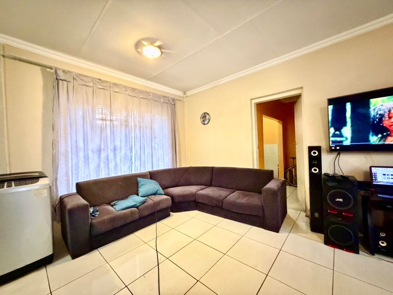 3 Bed House in Norkem Park for Rent - Photo 6